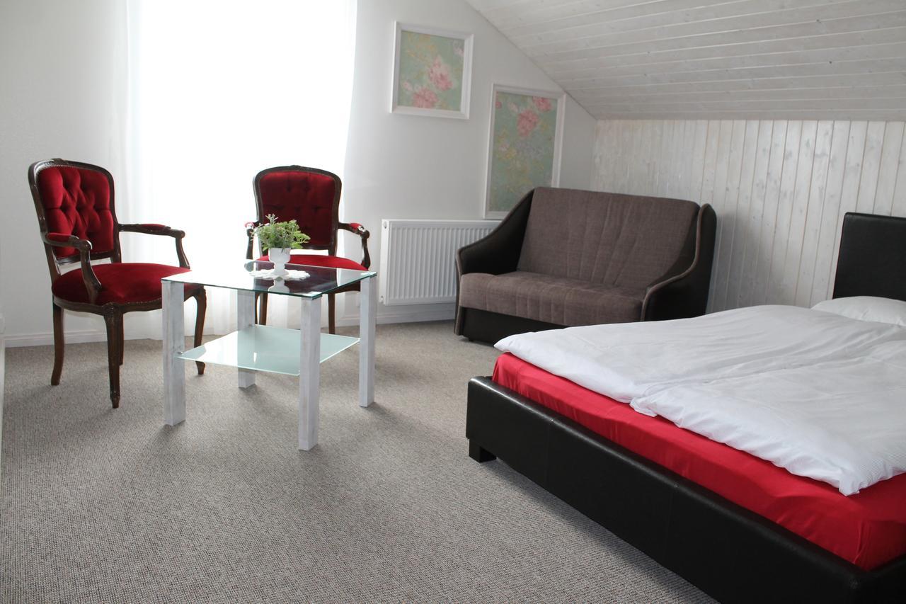 Hotel Viesu Nams Amrai Windawa Zewnętrze zdjęcie